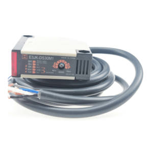 Omron E3JK-DS30M1 Cisimden Yansımalı Sensör